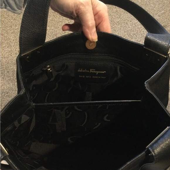 Salvatore Ferragamo Handbag - Picture 7 of 13
